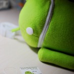 Imagem relacionada a Todo mundo quer um Android Plush Bag