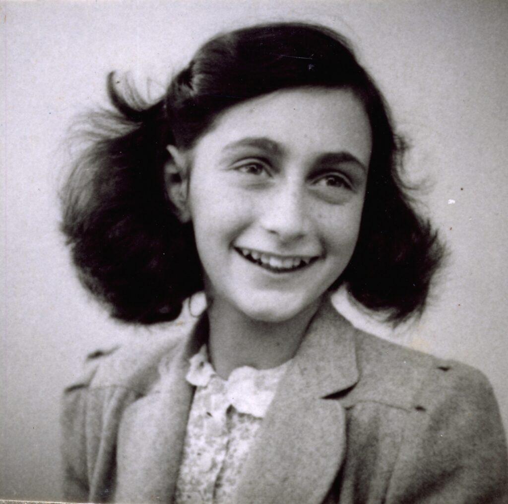 Imagem relacionada a Google faz homenagem a Anne Frank, vítima do Holocausto