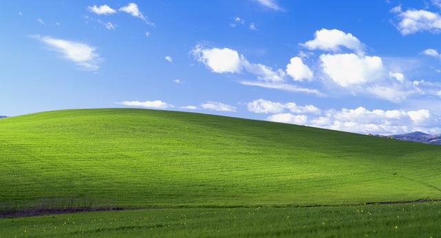 Imagem relacionada a Google Street View exibe a famosa paisagem do Windows XP
