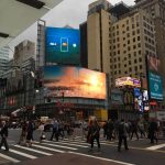 Imagem relacionada a Google promove publicidade exterior para sua nova linha de celulares