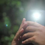 Imagem relacionada a Como agitar o dispositivo para ligar a lanterna no Android