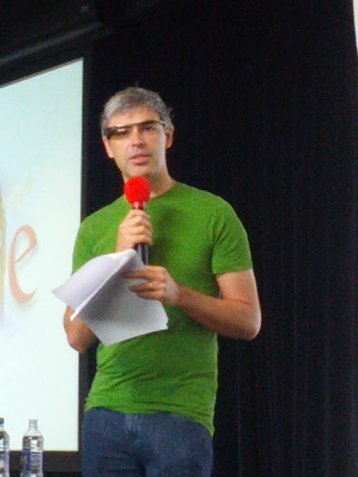 larry-page-google-glass Imagem relacionada a Foto: Larry Page aparece com os óculos do Google
