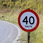 Imagem relacionada a Limites de velocidade no Google Maps: Como a IA mantém tudo atualizado