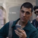 Imagem relacionada a Comercial da Samsung ironiza iPhone X da Apple