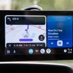 Imagem relacionada a Waze agora disponível no modo dashboard do Android Auto